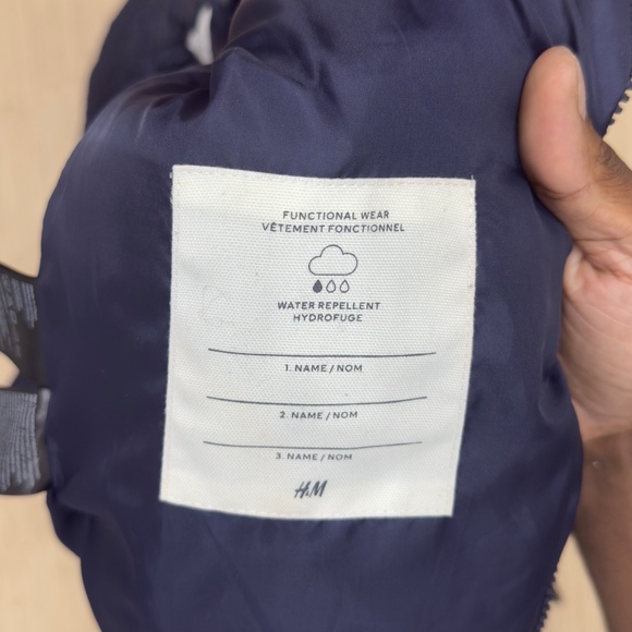 Kids H&M water repellent puffer jacket- size 3/4T - Picture 5 of 5
